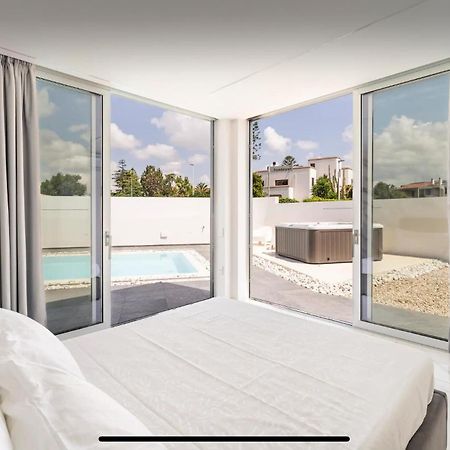 Leonida'S Room Pool And Jacuzzi Quartu SantʼElena Exterior foto